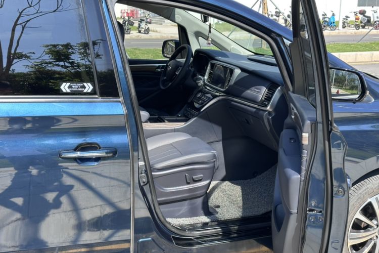 Used GAC Trumpchi M8 2019 320T Ultimate Edition Right Front Seat