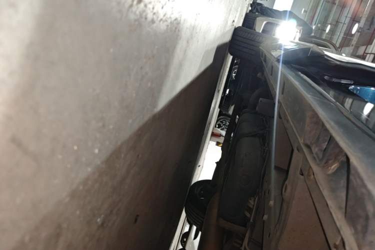 Used GAC Trumpchi M8 2019 320T Ultimate Edition Right Side Sill