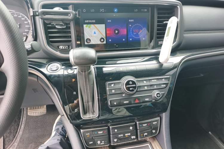 Used GAC Trumpchi M8 2019 320T Ultimate Edition Audio And AC Panel