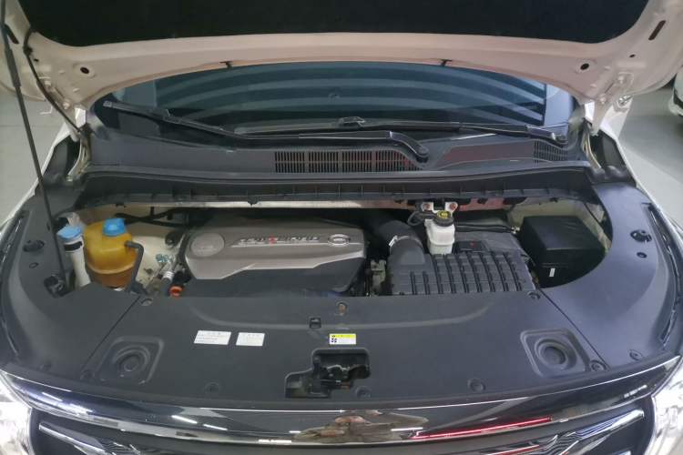 Used GAC Trumpchi M8 2019 320T Ultimate Edition Engine Bay