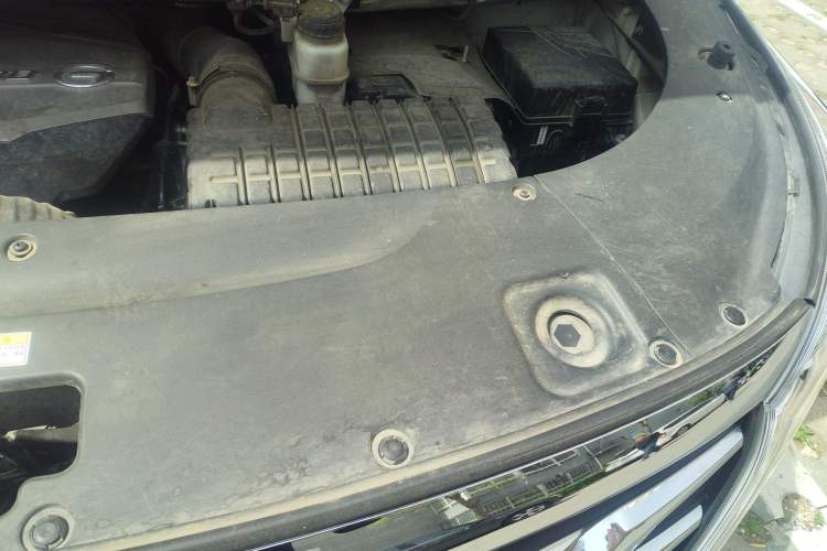 Used GAC Trumpchi M8 2019 320T Ultimate Edition Engine Bay Left