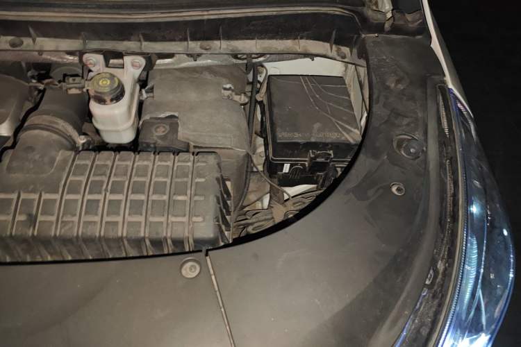 Used GAC Trumpchi M8 2019 320T Ultimate Edition Engine Bay Left