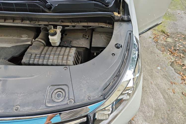 Used GAC Trumpchi M8 2019 320T Ultimate Edition Engine Bay Left