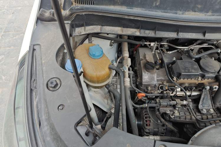 Used GAC Trumpchi M8 2019 320T Ultimate Edition Engine Bay Right