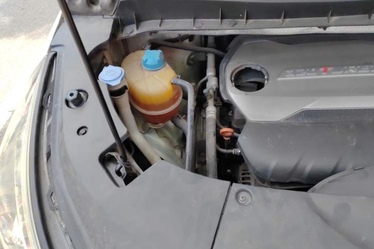 Used GAC Trumpchi M8 2019 320T Ultimate Edition Engine Bay Right