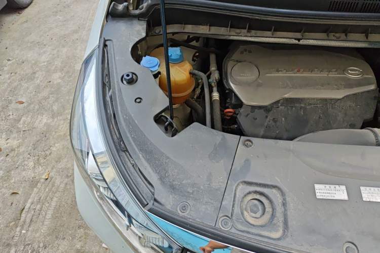 Used GAC Trumpchi M8 2019 320T Ultimate Edition Engine Bay Right