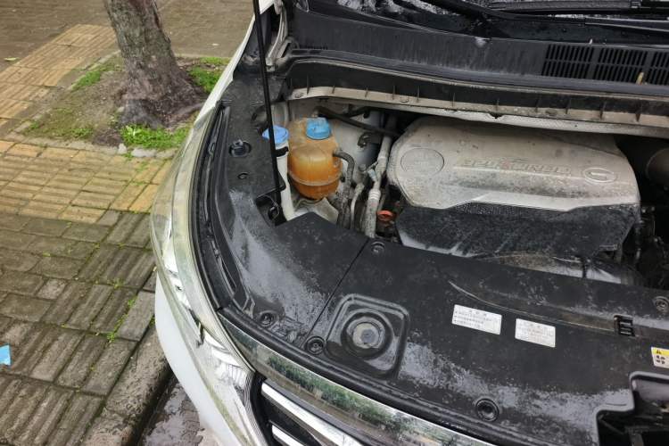 Used GAC Trumpchi M8 2019 320T Ultimate Edition Engine Bay Right