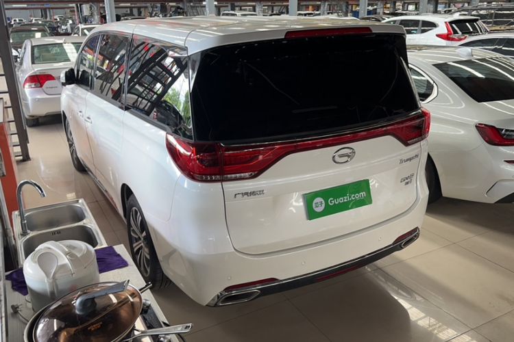 Used GAC Trumpchi M8 2019 320T Ultimate Edition Exterior 3