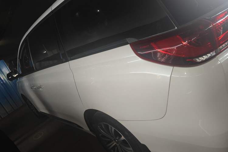 Used GAC Trumpchi M8 2019 320T Ultimate Edition Exterior 5