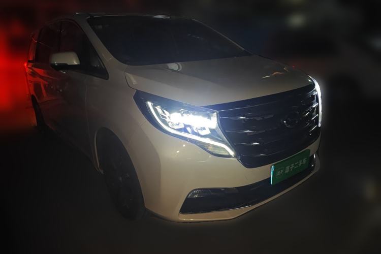 Used GAC Trumpchi M8 2019 320T Ultimate Edition Front Right 45 Deg