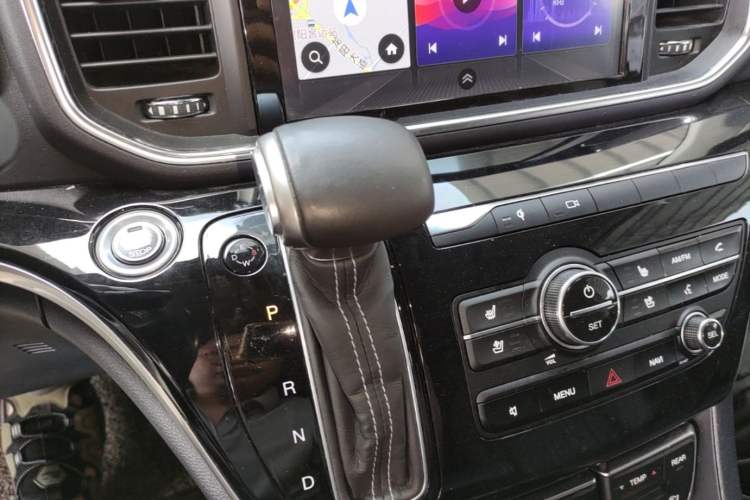Used GAC Trumpchi M8 2019 320T Ultimate Edition Gear Lever