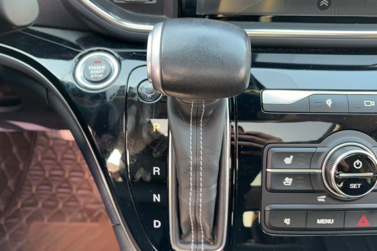 Used GAC Trumpchi M8 2019 320T Ultimate Edition Gear Lever