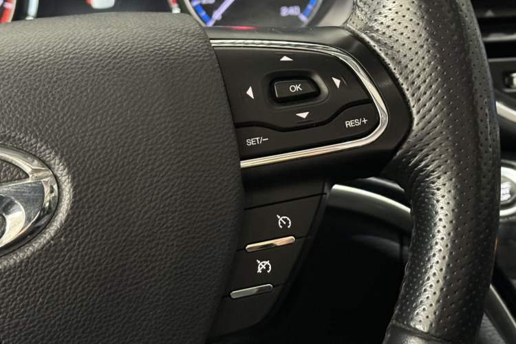 Used GAC Trumpchi M8 2019 320T Ultimate Edition Interior 11