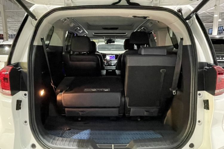 Used GAC Trumpchi M8 2019 320T Ultimate Edition Interior 12