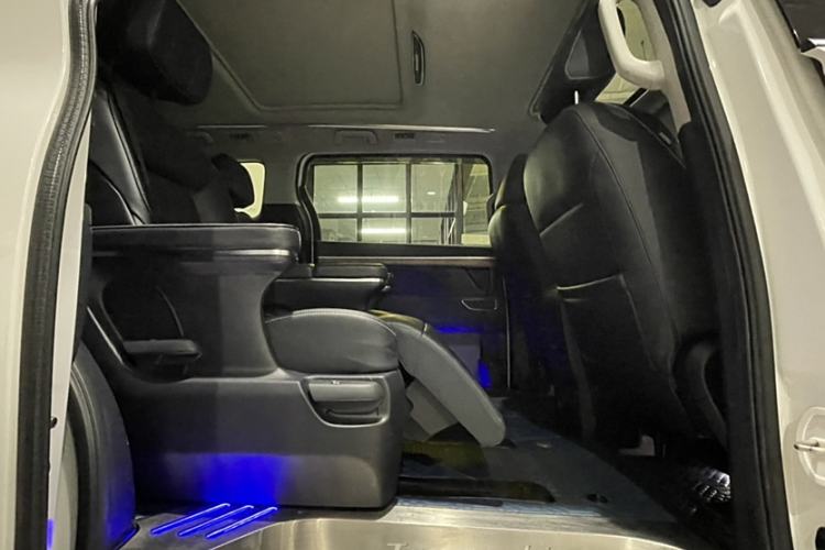 Used GAC Trumpchi M8 2019 320T Ultimate Edition Interior 15