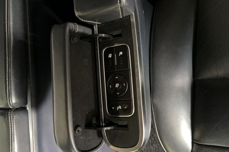 Used GAC Trumpchi M8 2019 320T Ultimate Edition Interior 2