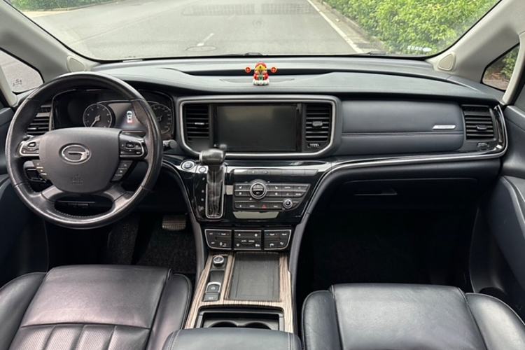 Used GAC Trumpchi M8 2019 320T Ultimate Edition Interior 3