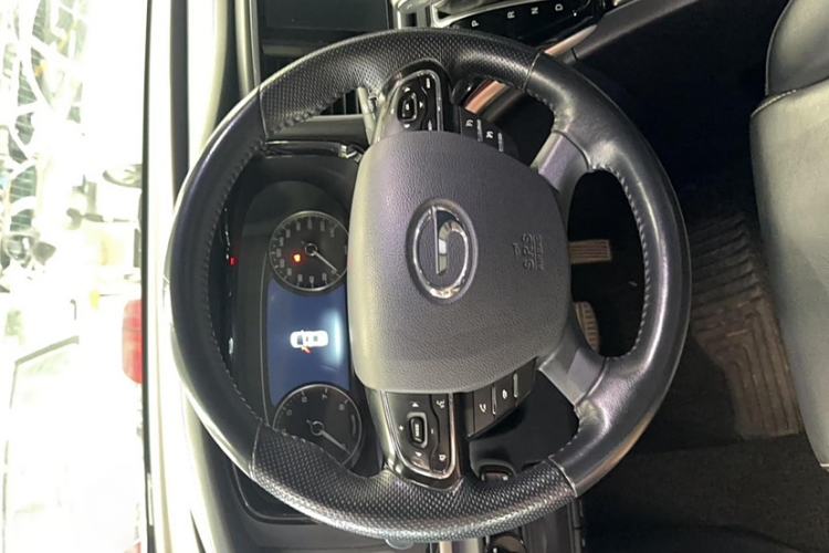 Used GAC Trumpchi M8 2019 320T Ultimate Edition Interior 4