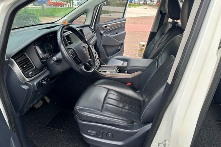 Used GAC Trumpchi M8 2019 320T Ultimate Edition Interior 5
