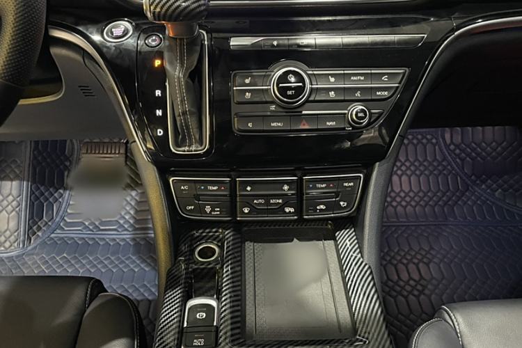 Used GAC Trumpchi M8 2019 320T Ultimate Edition Interior 6