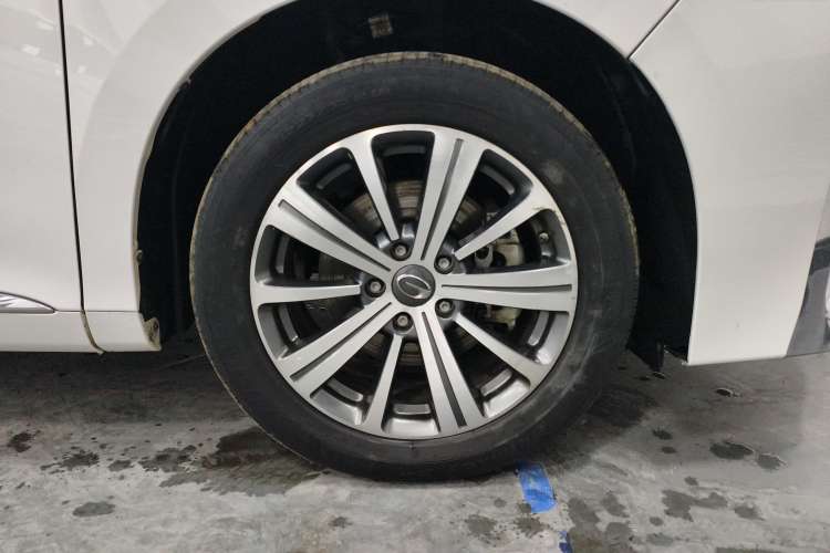 Used GAC Trumpchi M8 2019 320T Ultimate Edition Left Front Wheel Hub