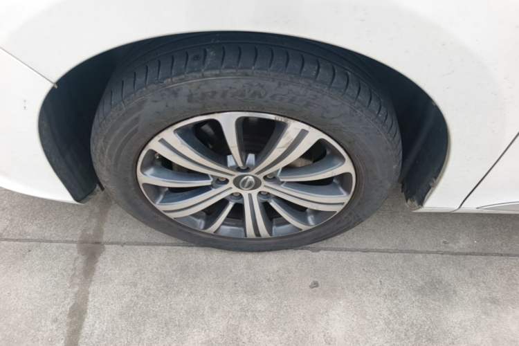 Used GAC Trumpchi M8 2019 320T Ultimate Edition Left Front Wheel Hub