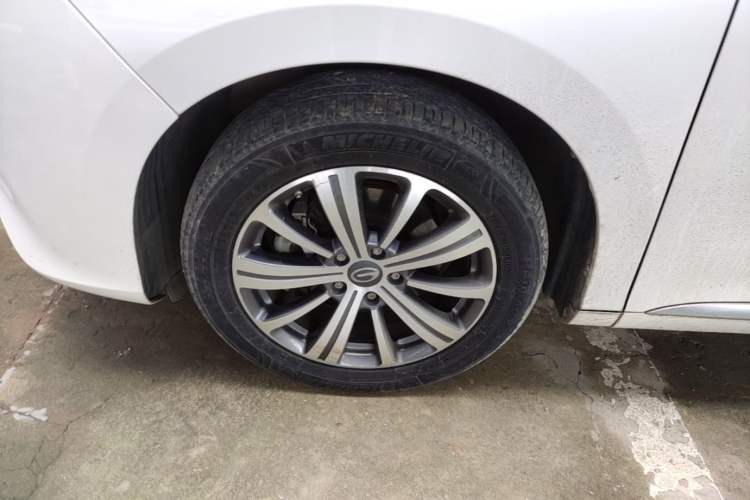 Used GAC Trumpchi M8 2019 320T Ultimate Edition Left Front Wheel Hub