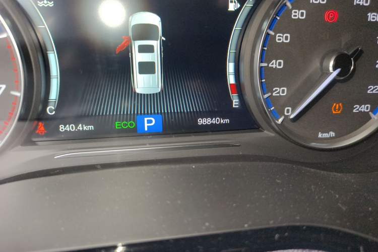 Used GAC Trumpchi M8 2019 320T Ultimate Edition Odometer Close Up