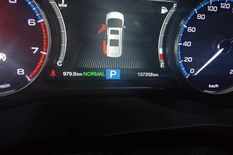 Used GAC Trumpchi M8 2019 320T Ultimate Edition Odometer Close Up