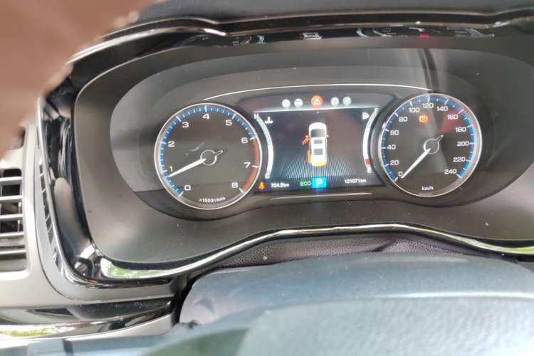 Used GAC Trumpchi M8 2019 320T Ultimate Edition Odometer Close Up