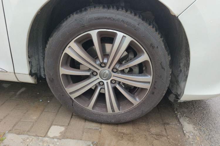 Used GAC Trumpchi M8 2019 320T Ultimate Edition Right Front Wheel Hub