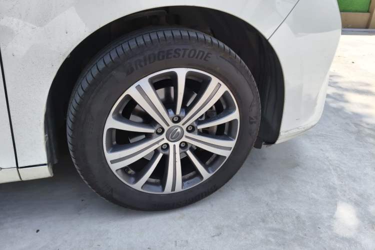 Used GAC Trumpchi M8 2019 320T Ultimate Edition Right Front Wheel Hub