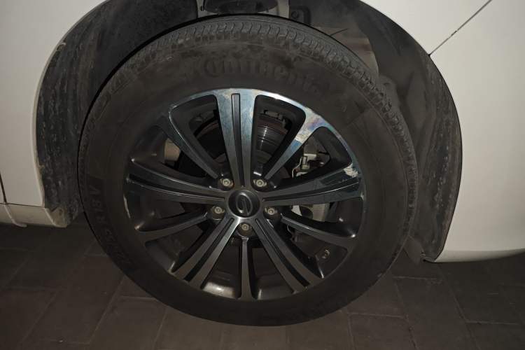 Used GAC Trumpchi M8 2019 320T Ultimate Edition Right Front Wheel Hub