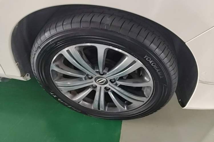 Used GAC Trumpchi M8 2019 320T Ultimate Edition Right Front Wheel Hub