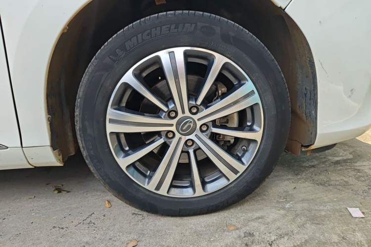Used GAC Trumpchi M8 2019 320T Ultimate Edition Right Front Wheel Hub