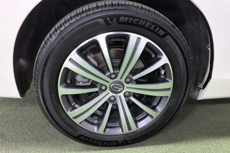 Used GAC Trumpchi M8 2019 320T Ultimate Edition Right Rear Wheel Hub