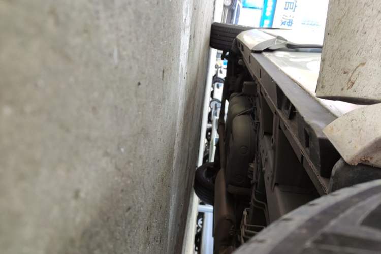 Used GAC Trumpchi M8 2019 320T Ultimate Edition Right Side Sill