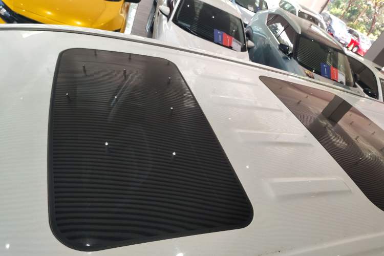 Used GAC Trumpchi M8 2019 320T Ultimate Edition Roof