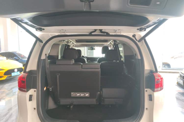 Used GAC Trumpchi M8 2019 320T Ultimate Edition Trunk