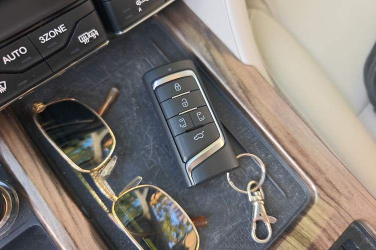 Used GAC Trumpchi M8 2019 320T Ultimate Edition Vehicle Key