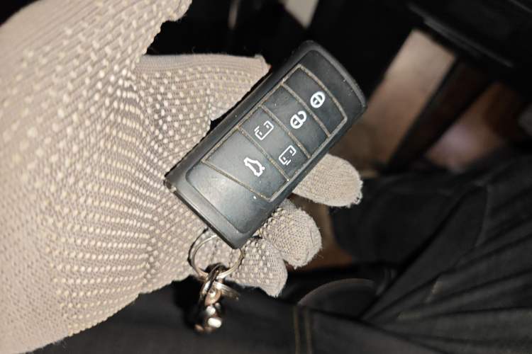 Used GAC Trumpchi M8 2019 320T Ultimate Edition Vehicle Key
