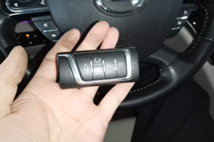 Used GAC Trumpchi M8 2019 320T Ultimate Edition Vehicle Key