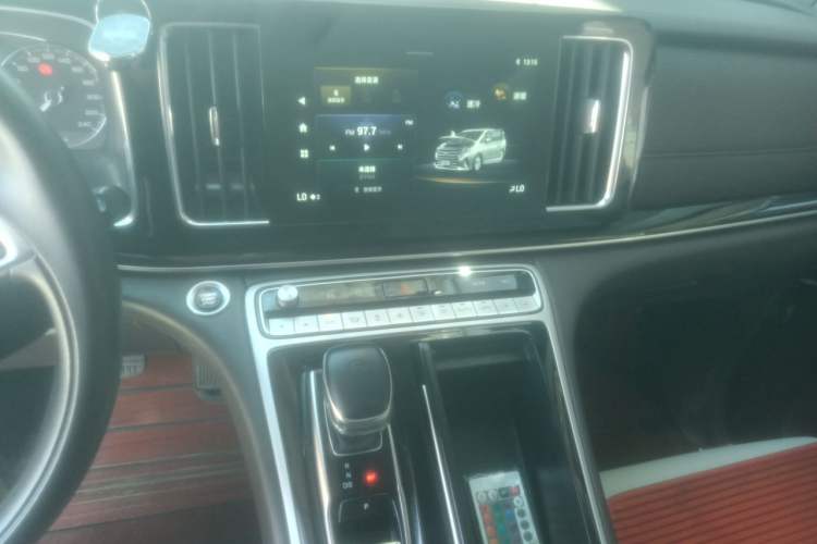 Used GAC Trumpchi M8 2020 Flagship Model 390T Luxury Edition Audio And AC Panel