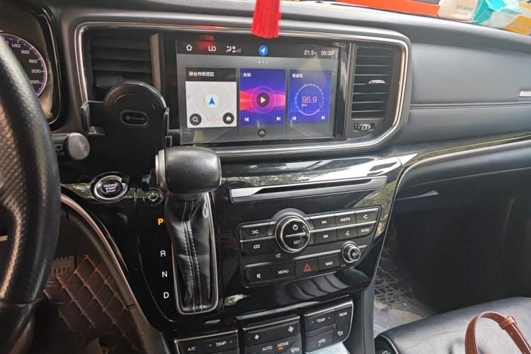 Used GAC Trumpchi M8 2020 Flagship Model 390T Prestige Edition Audio And AC Panel