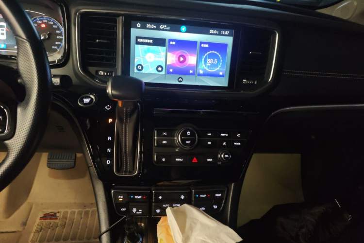 Used GAC Trumpchi M8 2020 Flagship Model 390T Prestige Edition Audio And AC Panel