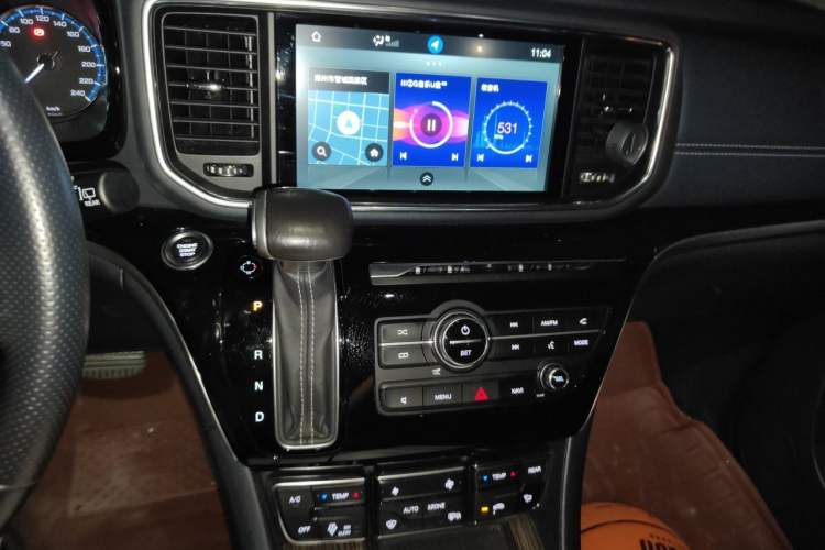 Used GAC Trumpchi M8 2020 Flagship Model 390T Prestige Edition Audio And AC Panel