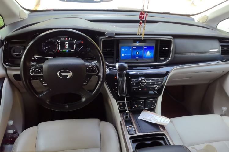 Used GAC Trumpchi M8 2020 Flagship Model 390T Supreme Edition Center Console