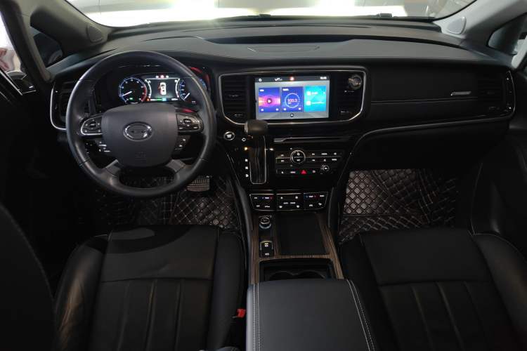 Used GAC Trumpchi M8 2020 Flagship Model 390T Deluxe Edition Center Console
