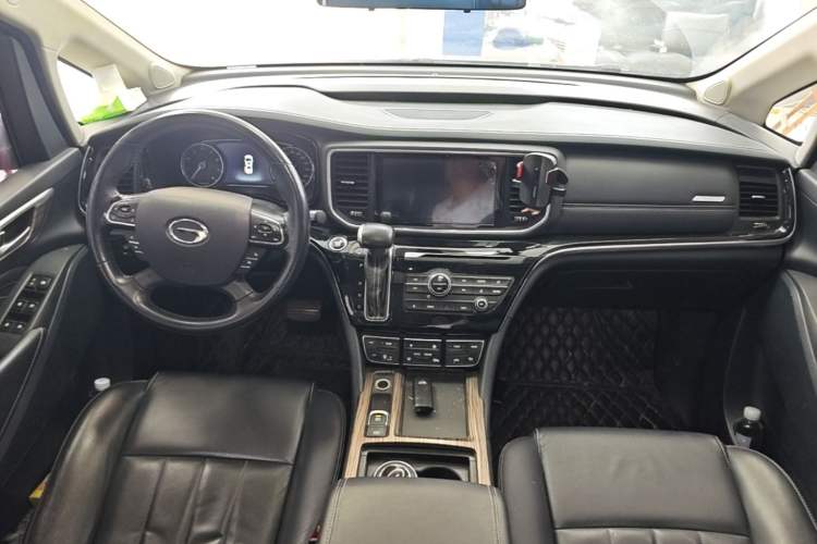 Used GAC Trumpchi M8 2020 Flagship Model 390T Prestige Edition Center Console