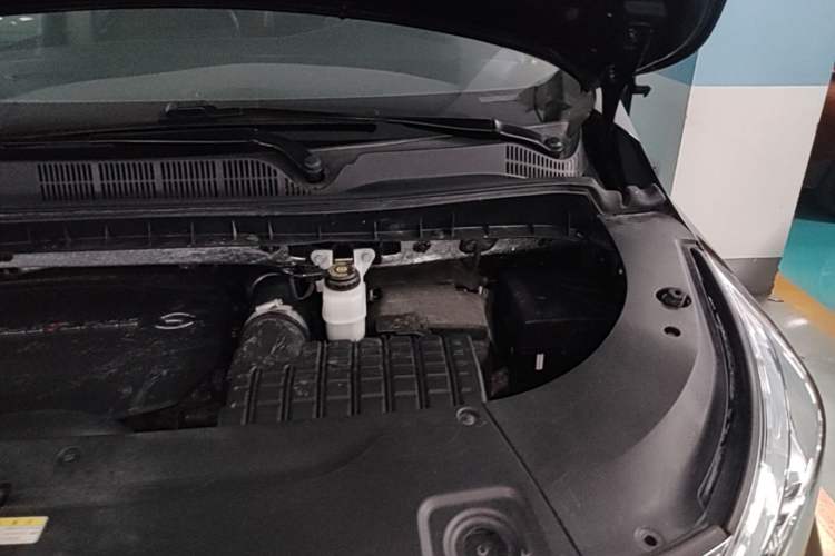Used GAC Trumpchi M8 2020 390T Deluxe Edition Engine Bay Left